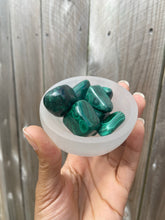 Load image into Gallery viewer, Selenite Bowl
