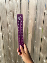 Load image into Gallery viewer, 7 Chakras “Om” Incense Holder
